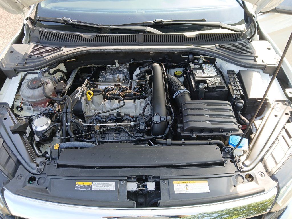 Used 2021 Volkswagen Jetta R-Line w/ R-Line Cold Weather Package FWD image 22