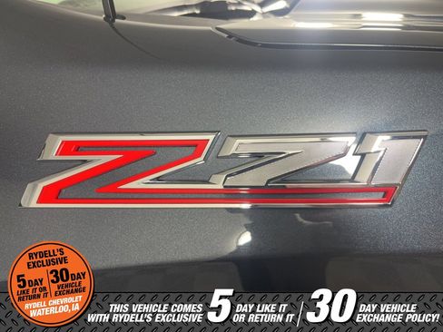 Used 2021 Chevrolet Silverado 1500 Custom Trail Boss w/ LPO, Dark Essentials Package image 15