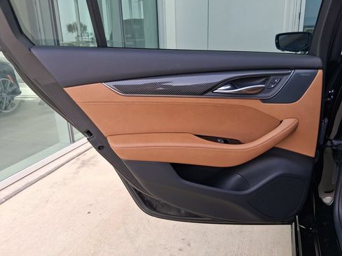 Used 2025 Cadillac CT5 V w/ Platinum Package RWD image 26