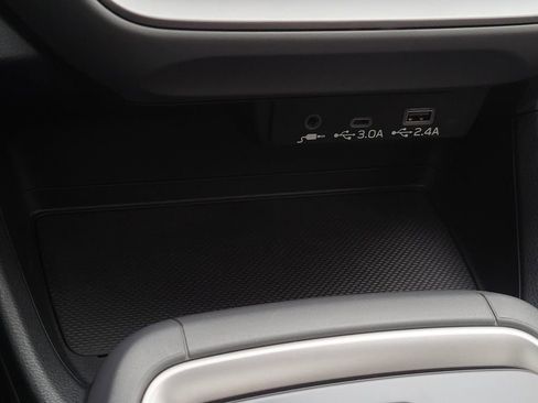 Certified 2025 Subaru Crosstrek 2.0i Premium image 26