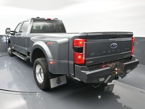 Used 2024 Ford F350 Lariat w/ FX4 Off-Road Package image 4