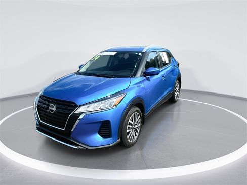 Used 2024 Nissan Kicks SV image 4