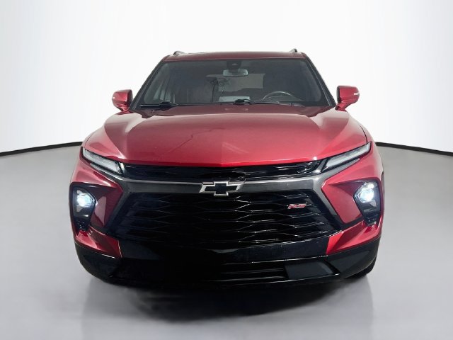 Used 2023 Chevrolet Blazer RS w/ Enhanced Convenience Package FWD image 2