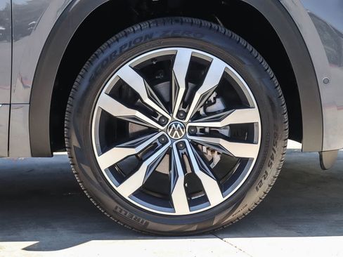 Used 2023 Volkswagen Atlas Cross Sport SEL Premium R-Line AWD/4WD image 9
