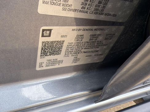Used 2021 GMC Sierra 1500 AT4 w/ AT4 Value Package AWD/4WD image 19