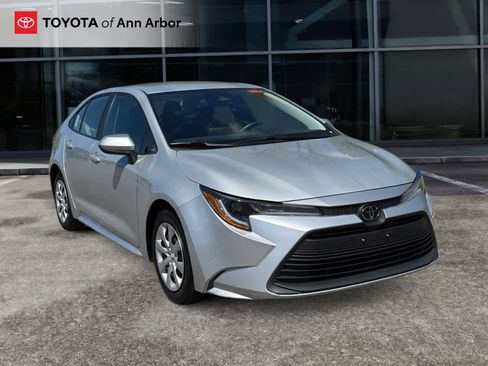 Used 2024 Toyota Corolla LE FWD image 1