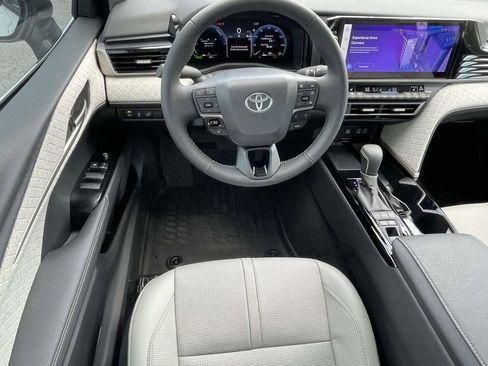 Used 2026 Toyota Camry XLE FWD image 11