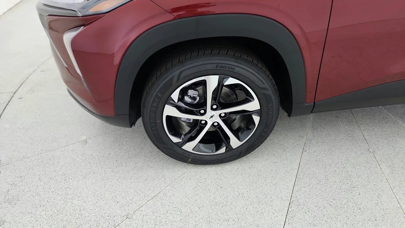 Used 2025 Chevrolet Trax RS w/ Driver Confidence Package FWD image 35