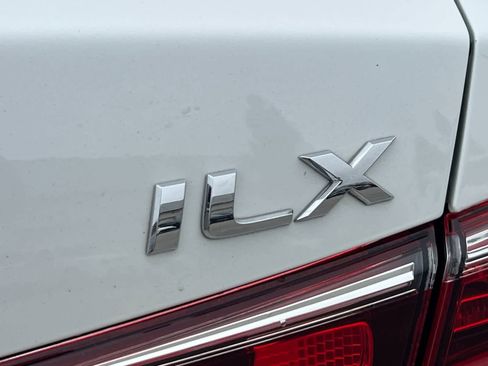 Used 2017 Acura ILX w/ Premium Package image 26