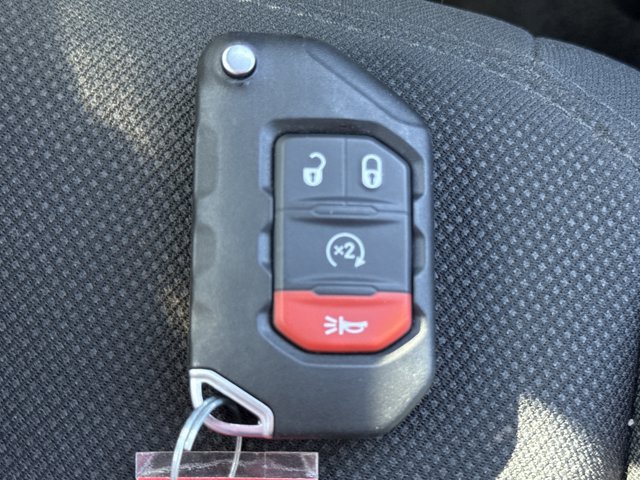 Used 2021 Jeep Wrangler Unlimited Sport AWD/4WD image 22