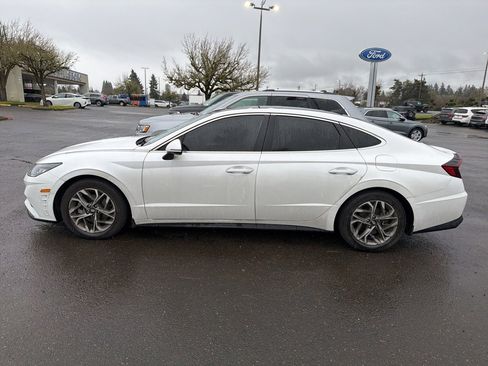 Used 2022 Hyundai Sonata SEL w/ Convenience Package image 2