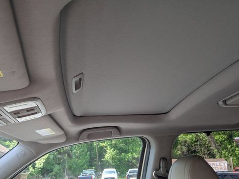 Used 2015 Honda Pilot Touring image 30
