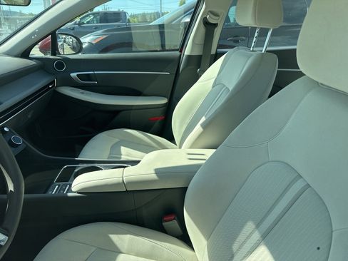 Used 2025 Hyundai Sonata SEL FWD image 10