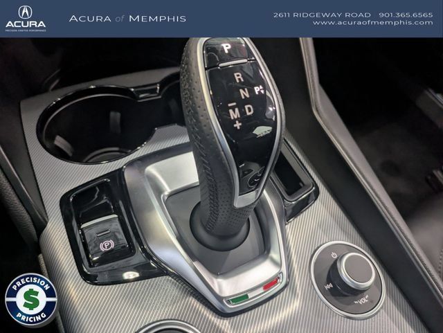 Used 2025 Alfa Romeo Giulia AWD w/ Driving Assist Package image 16