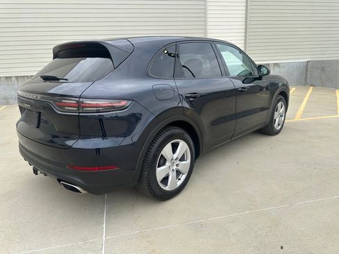 Used 2021 Porsche Cayenne image 7