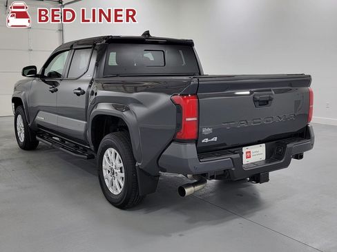 Certified 2024 Toyota Tacoma SR5 AWD/4WD image 5