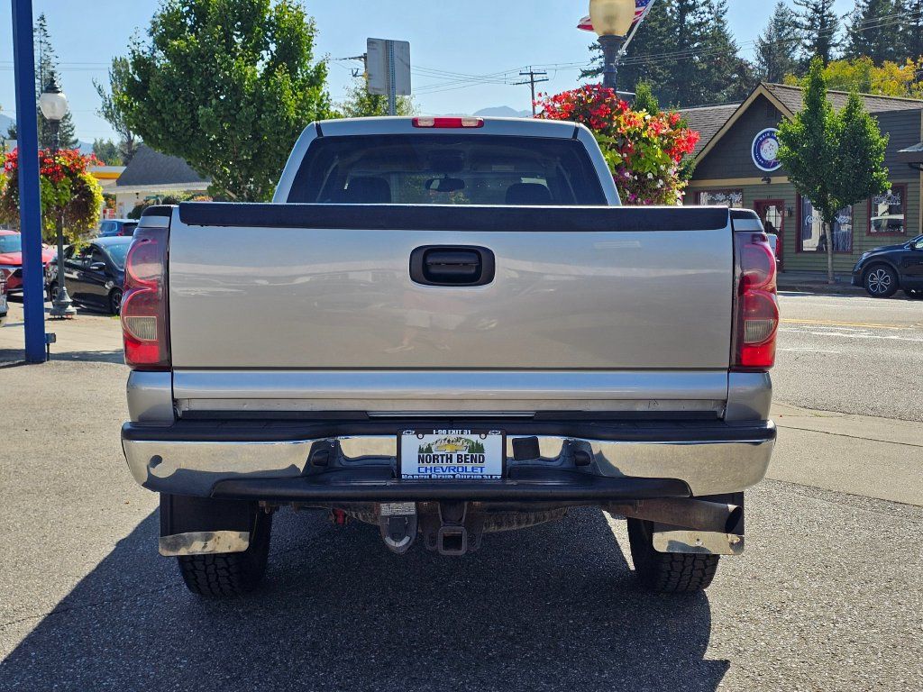 Used 2003 Chevrolet Silverado 2500 LT AWD/4WD image 6