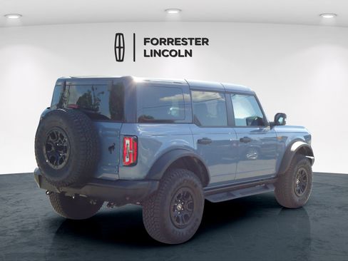 Used 2025 Ford Bronco Badlands AWD/4WD image 3