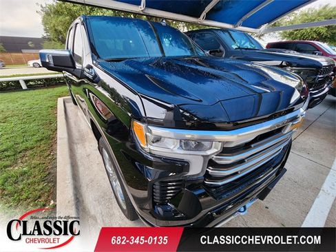 Used 2022 Chevrolet Silverado 1500 High Country w/ High Country Premium Package AWD/4WD image 1