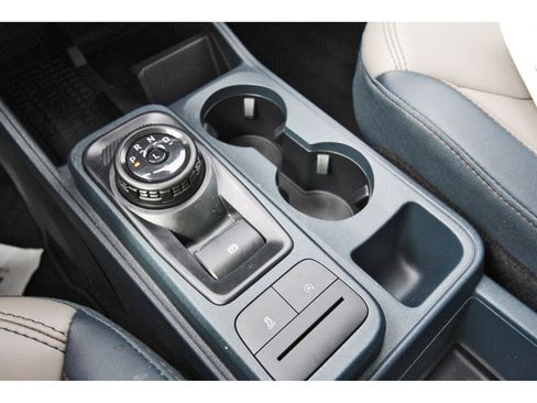 Used 2025 Ford Maverick Lariat image 30