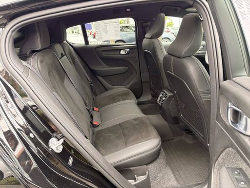 Certified 2023 Volvo C40 P8 Recharge Plus w/ Protection Package Premier AWD/4WD image 25