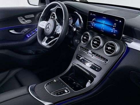 Certified 2022 Mercedes-Benz GLC 300 image 17