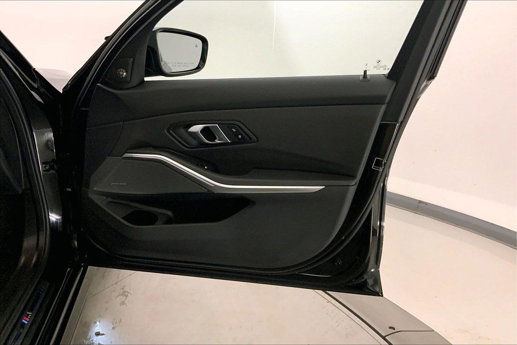 Certified 2025 BMW M340i xDrive AWD/4WD image 25