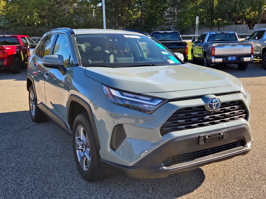 Used 2023 Toyota RAV4 XLE w/ XLE Grade Weather Package AWD/4WD image 7