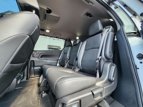 Used 2024 Honda Odyssey Touring image 30