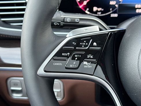 New 2026 Mercedes-Benz GLS 450 4MATIC image 27