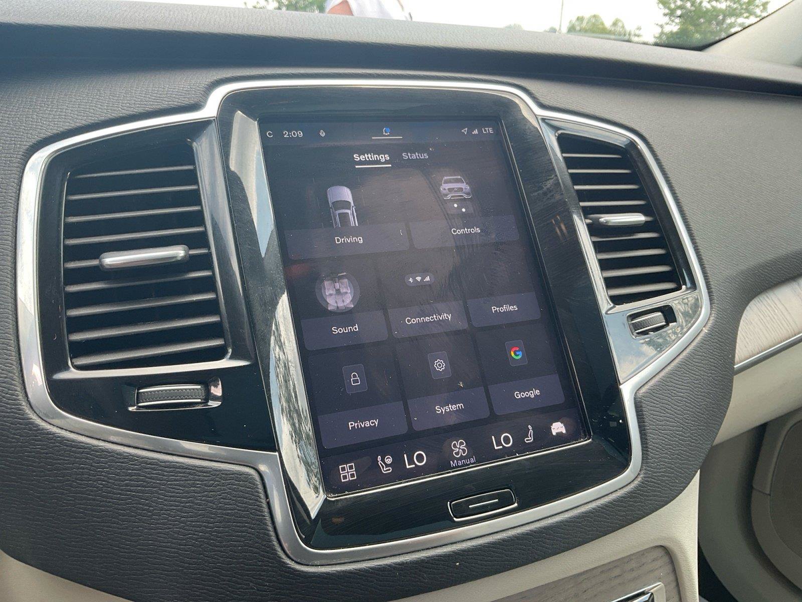 Certified 2023 Volvo XC90 B6 Plus AWD/4WD image 22