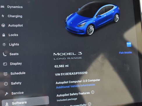 Used 2018 Tesla Model 3 Long Range image 32