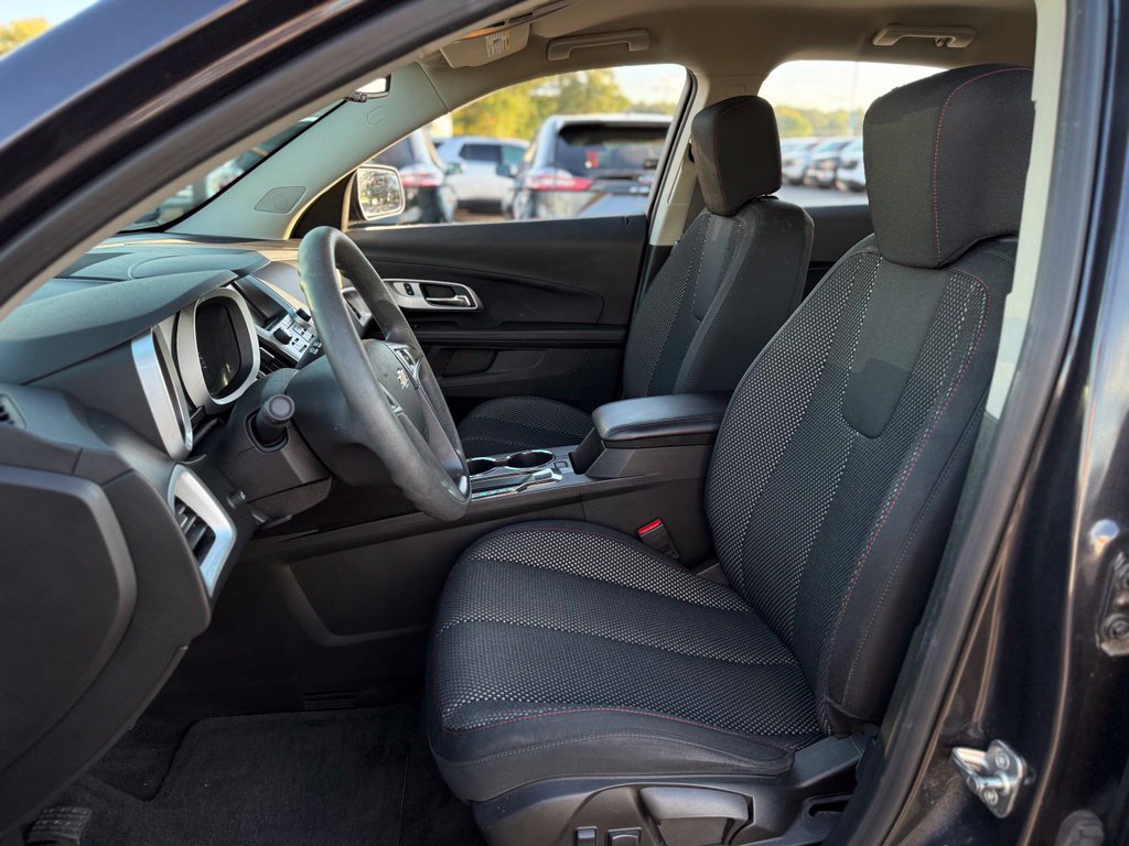 Used 2016 Chevrolet Equinox LS AWD/4WD image 12