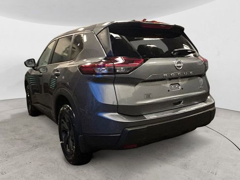 New 2026 Nissan Rogue SV w/ Cold Weather Package AWD/4WD image 3