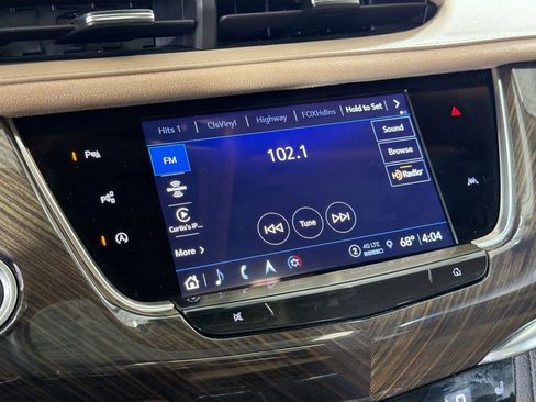 Certified 2024 Cadillac XT6 Sport w/ Platinum Package AWD/4WD image 17