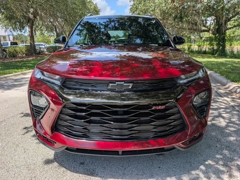 Used 2022 Chevrolet TrailBlazer RS FWD image 2