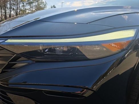 New 2026 Hyundai Elantra Limited FWD image 42