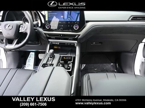 New 2026 Lexus TX 500h AWD image 7