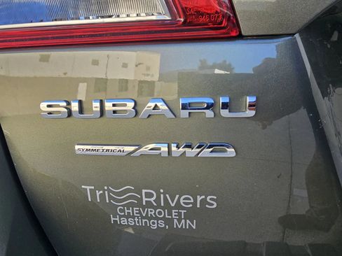 Used 2017 Subaru Outback 2.5i Premium w/ Popular Package #2 AWD/4WD image 18