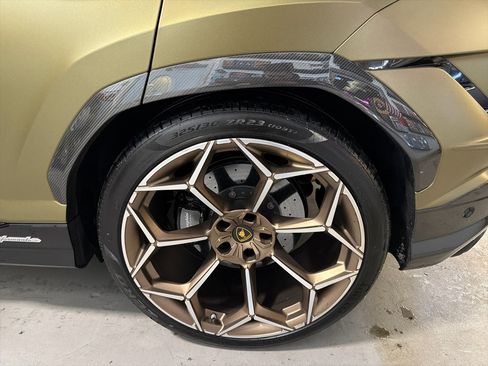 Used 2024 Lamborghini Urus Performante image 18