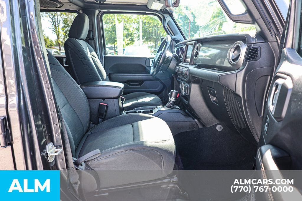 Used 2021 Jeep Wrangler Unlimited Sahara w/ Uconnect 4C Nav & Sound Group AWD/4WD image 20