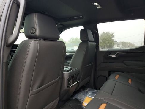 New 2026 GMC Sierra 1500 AT4 w/ AT4 Premium Package AWD/4WD image 11