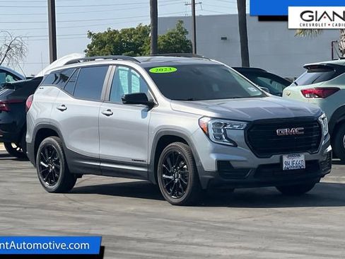 Used 2023 GMC Terrain SLE w/ Elevation Edition image 1