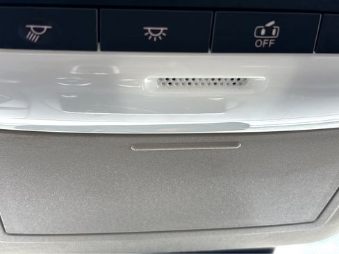 Used 2024 Nissan Sentra SV FWD image 25