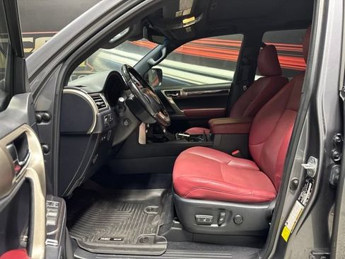 Used 2020 Lexus GX 460 Premium w/ Premium Package AWD/4WD image 4