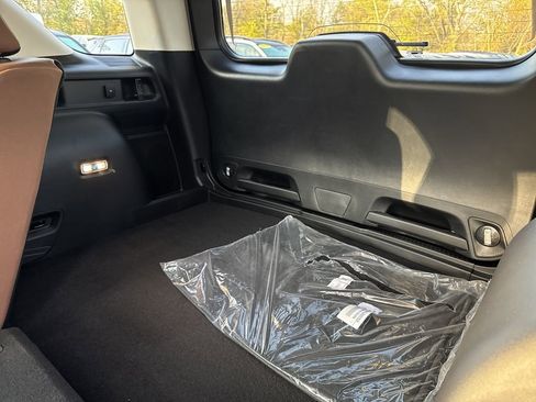 New 2025 Ford Bronco Sport Outer Banks w/ Outer Banks Tech Package+ image 37