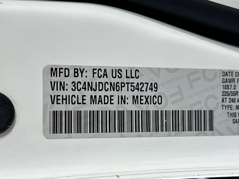 Used 2023 Jeep Compass Limited AWD/4WD image 30