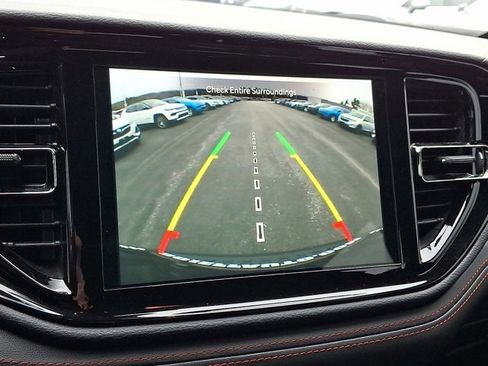 Certified 2025 Dodge Durango GT image 23