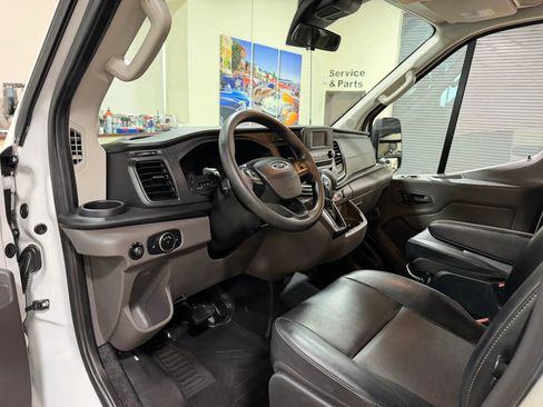 Used 2020 Ford Transit 150 Medium Roof image 19