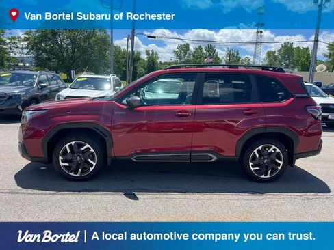 Used 2025 Subaru Forester Limited AWD/4WD image 3